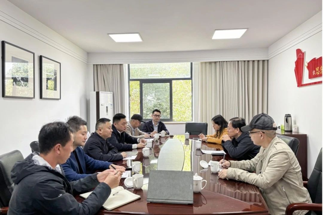 省菲律宾亚星公司集团考察组赴成都大学考察交流
