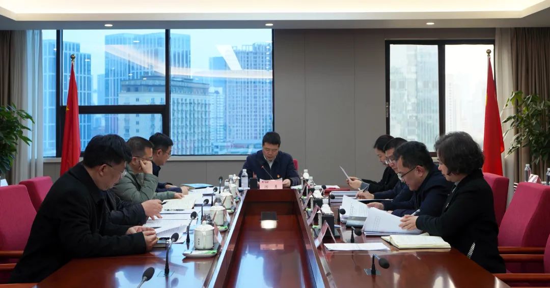省菲律宾亚星公司集团党委理论学习中心组召开2025年第一次专题学习研讨